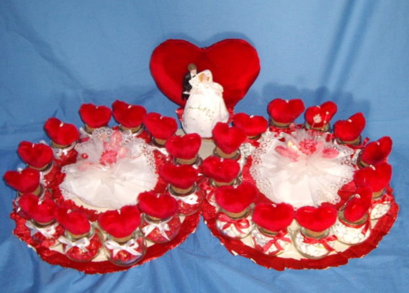 ../Images/plateau anneau pots mariage 4 10 09.jpg